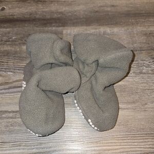 Cozy Gray Baby Booties Slippers 12-18 Months